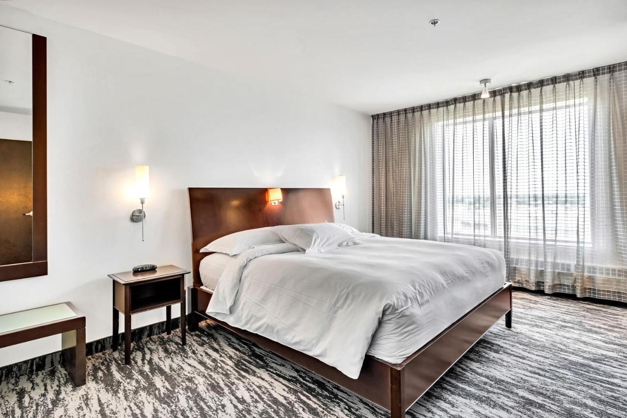 Hotel Mortagne Boucherville Exterior foto